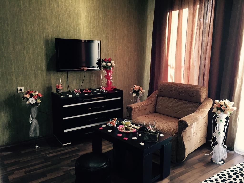 טביליסי Hotel Majestic מראה חיצוני תמונה